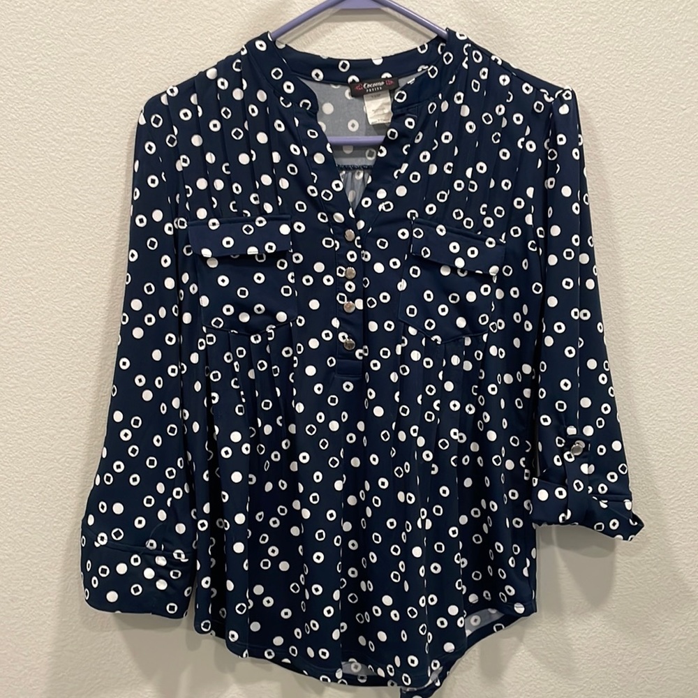 COCOMO Petite navy and white polka dot 3/4 sleeve sleeve women's Blouse shirt PS